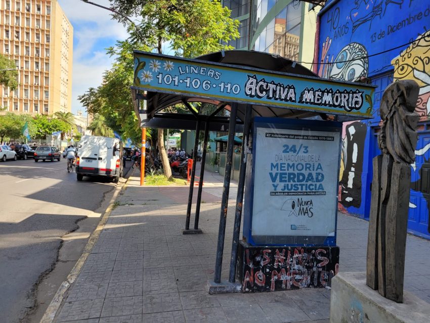 Conflicto del transporte, a las 13,30 volvieron a circular los colectivos: «Yo soy de los que creen que hay que subsidiar al pasajero»