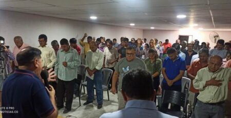 Castelli: más de un centenar de pastores se reunió con Pablo Paredes