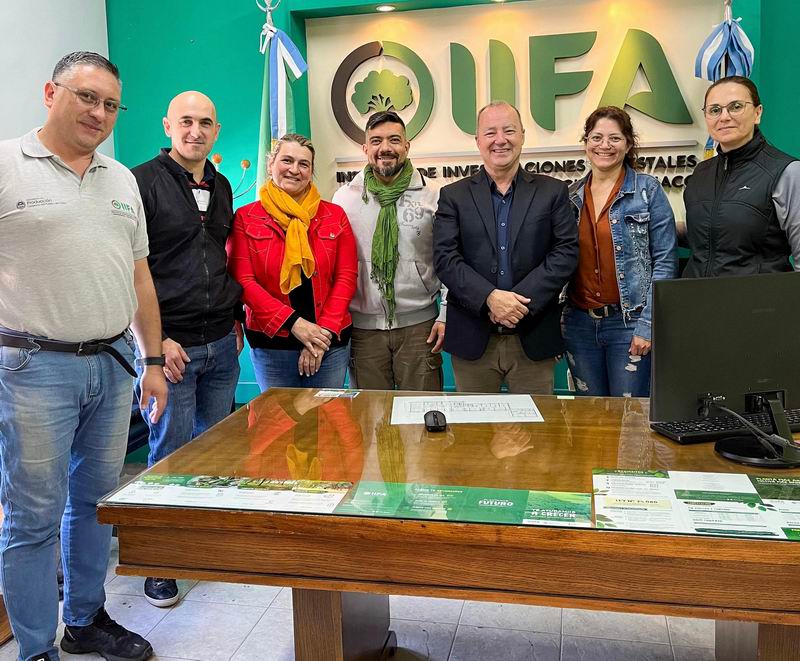El Iifa se reunió con el Consejo Profesional de Ciencias Forestales