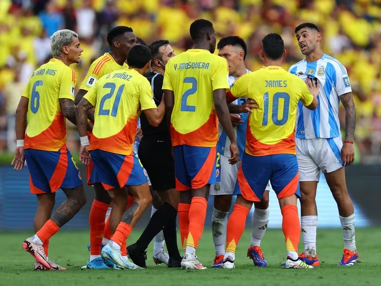 Eliminatorias: con un penal muy polémico, Argentina perdió contra Colombia 2 a 1