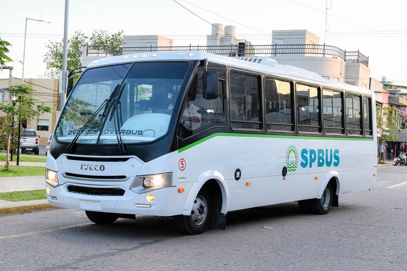 Sáenz Peña presentó los ómnibus para su Sistema de Transporte Público