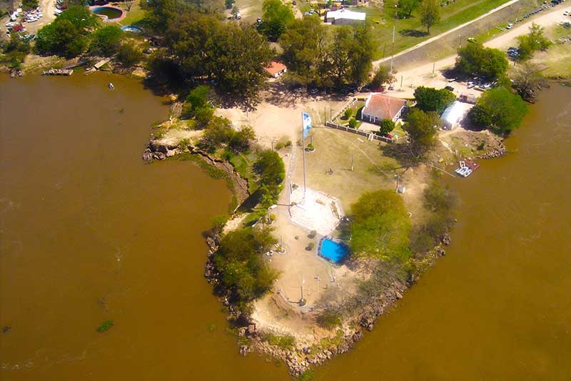 Cadena de WhatsApp alertó un derrame de hidrocarburo en el río Paraná pero Sameep lo desmintió