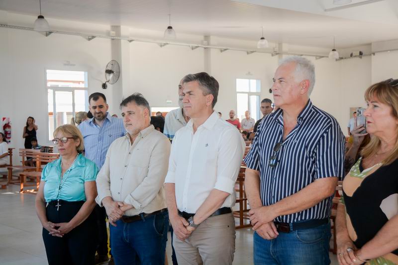 El gobernador inauguró la capilla Nuestra Señora de Fátima