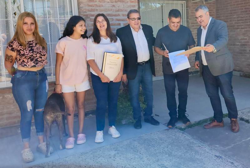 El IPDUV entregó el premio al ganador del 2º sorteo de cancelación de deudas