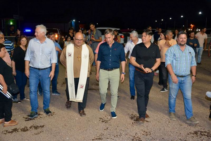 El gobernador habilitó obras en el acceso a Quitilipi y una plazoleta