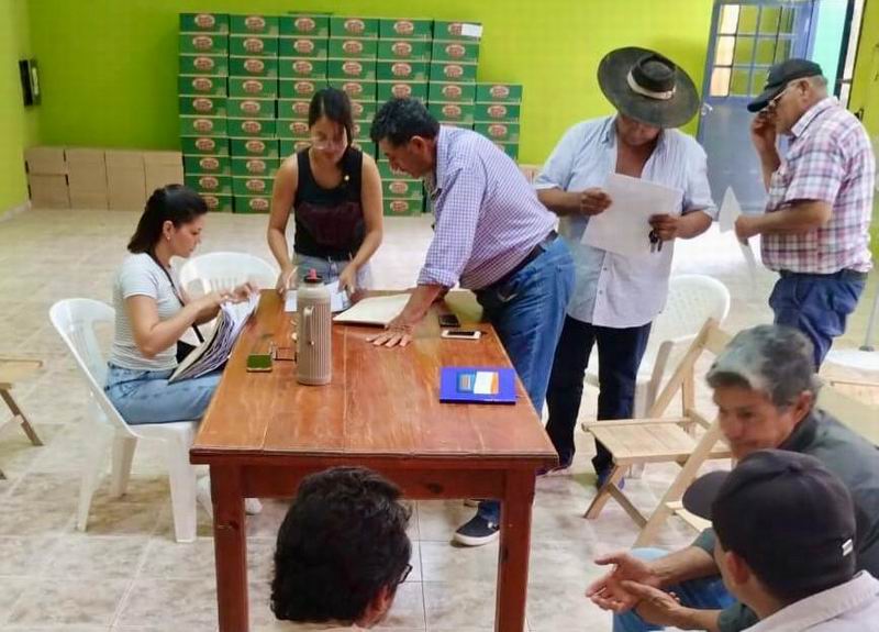 El gobierno del Chaco comenzó a entregar semillas y combustible a consorcios rurales
