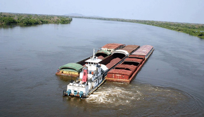 Denuncias por posibles irregularidades empañan la concesión de la Hidrovía