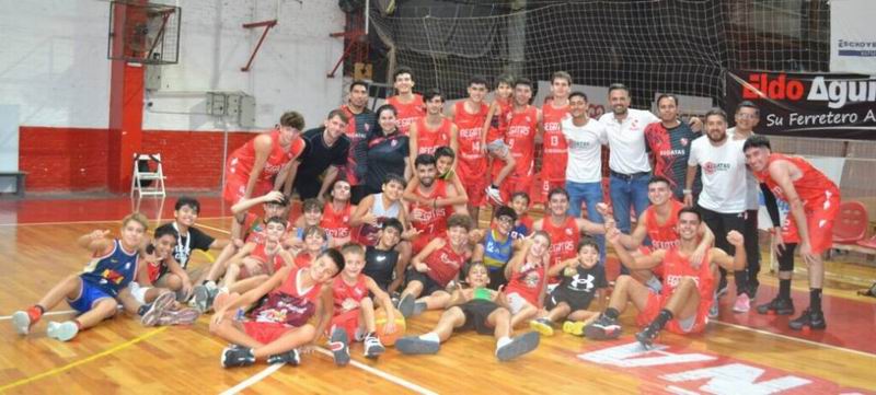El invicto Regatas visita a Orione en el Arístides Ginesta