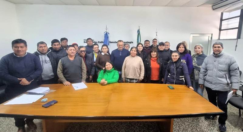 Avanza el ordenamiento de escuelas de gestión social en Pampa del Indio