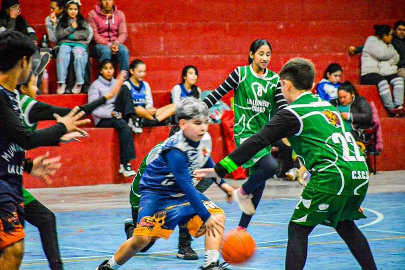Con calidad deportiva se realizó la 10ª edición del Encuentro Jorgito Espinoza