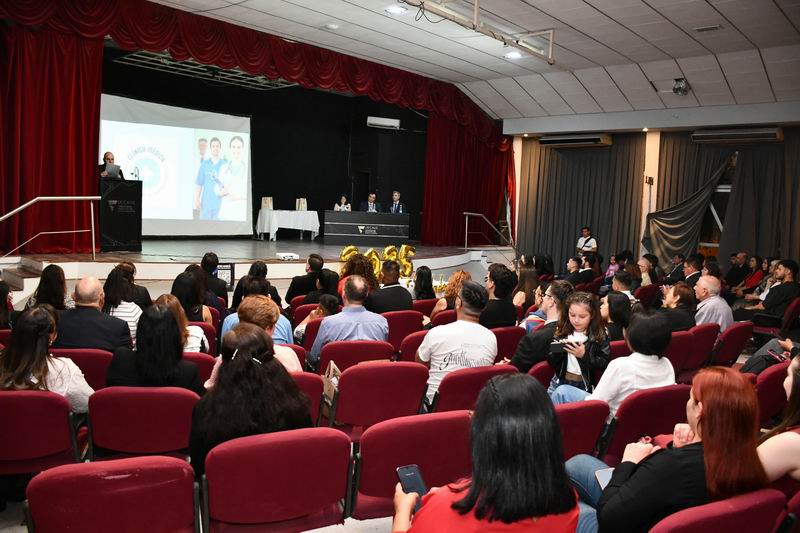 Nuevos profesionales se suman al sistema sanitario, tras finalizar sus residencias