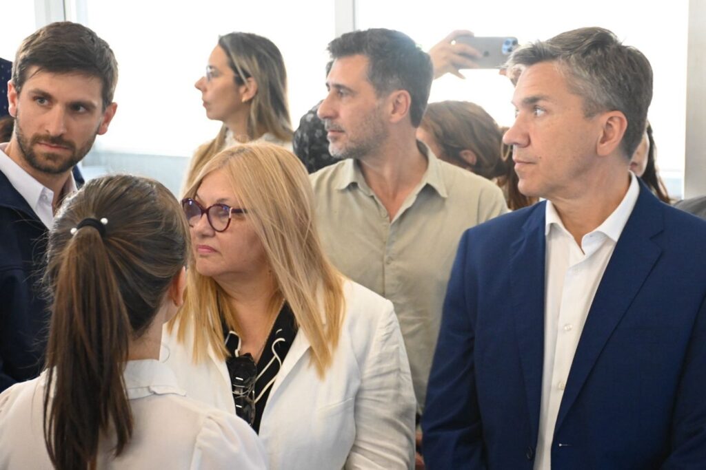 Legisladores visitaron el Parque Solar Villa Ángela: “Refleja el compromiso de la provincia con la diversificación de la matriz energética»