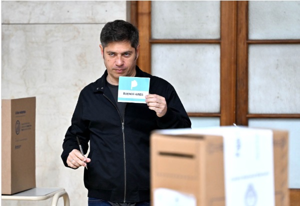 Kicillof votó en La Plata: «Estamos votando que va a pasar en Argentina»