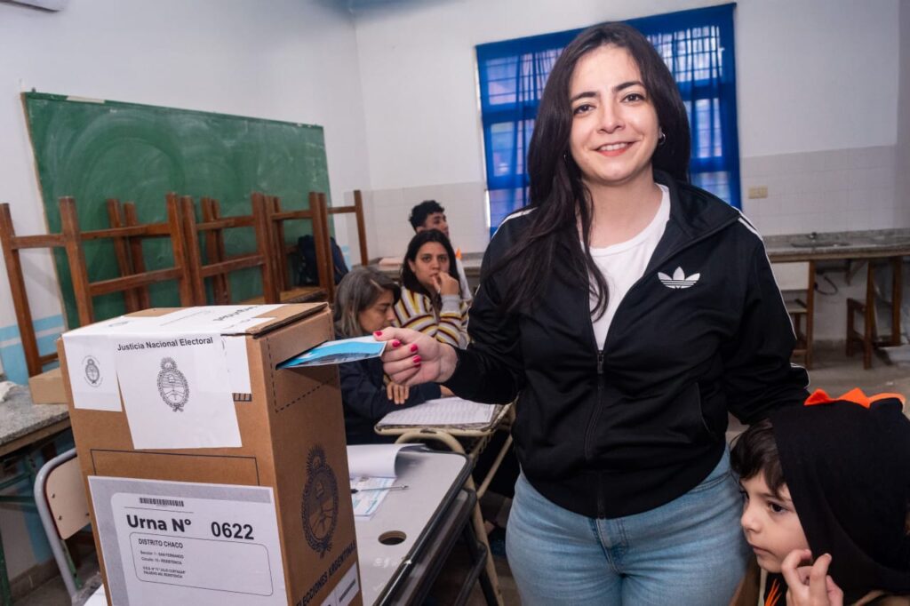 Julieta Campo votó y destacó la importancia de la participación ciudadana