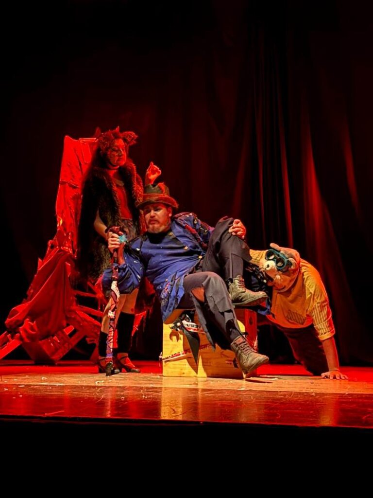 «Freak show» sorprendió a la escena local y obtuvo elogios