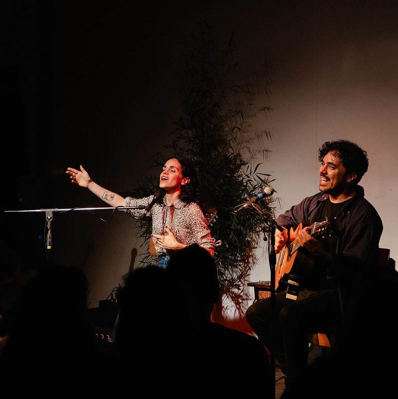 Loli Molina y Pedro Rossi: “Un cosmos que camina…”