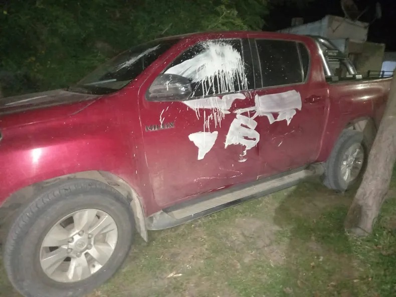 Enfurecidas: tres menores y su madre atacaron la vivienda de la pareja actual de su padre