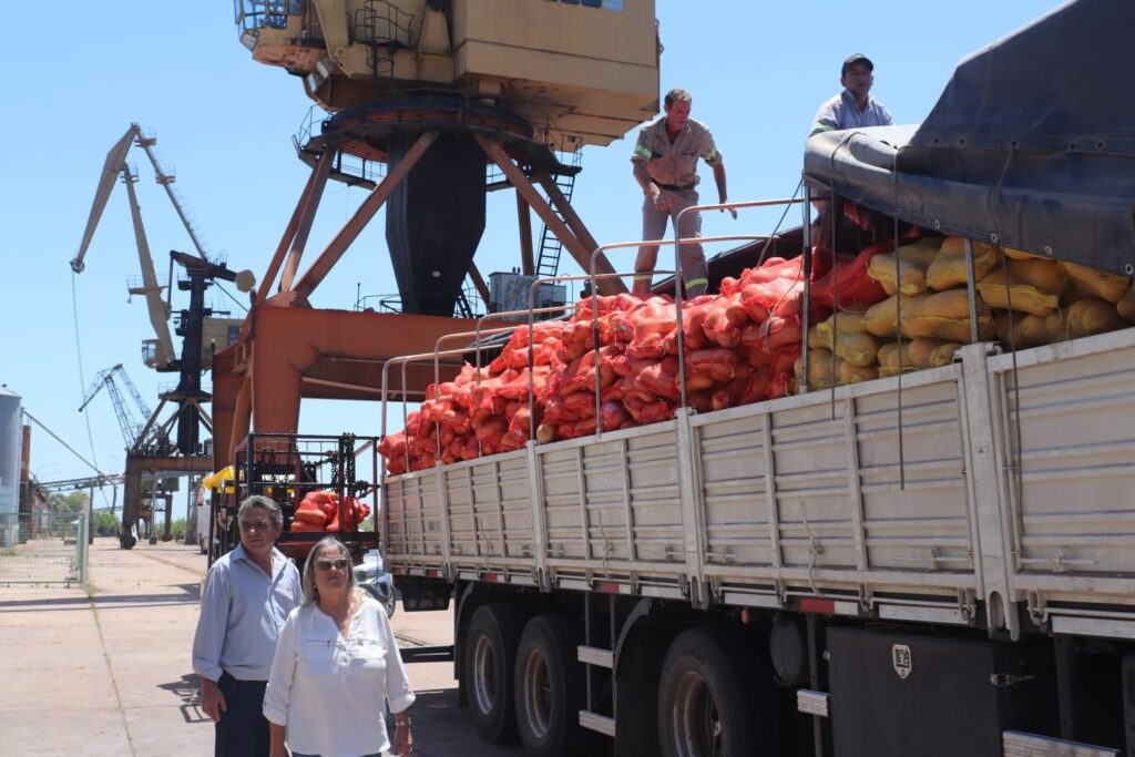 Puerto Barranqueras: histórica exportación de zapallos chaqueños a Uruguay