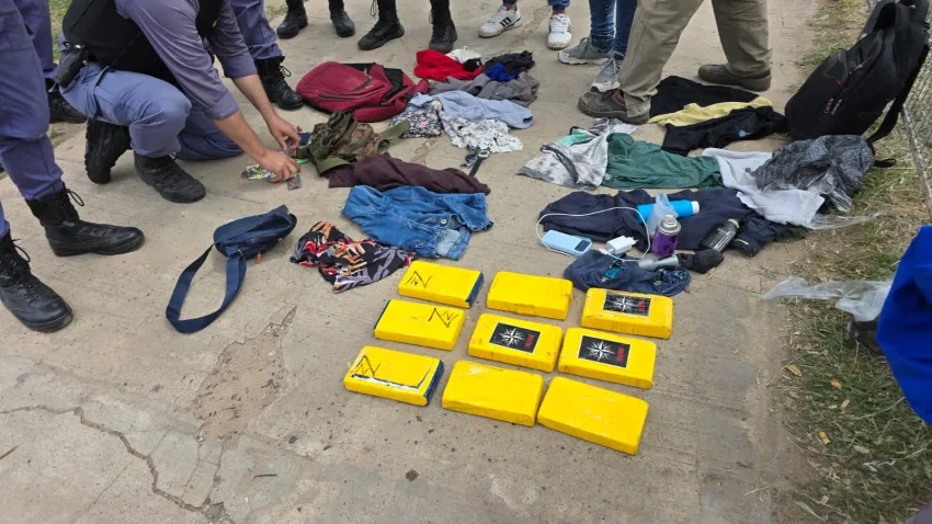 Interceptaron camioneta cerca de la Terminal con una carga de cocaína: hay cuatro detenidos