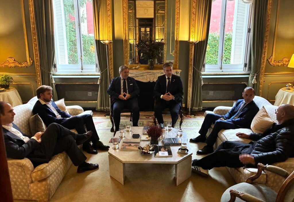 Madrid: Zdero y representantes del Santander Group analizan inversiones en el Norte Grande