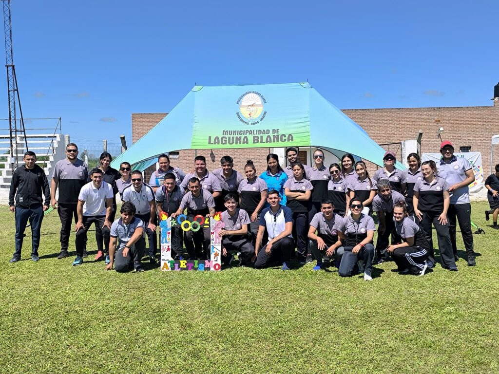 Laguna Blanca: Con apoyo del Municipio, se realizó el Encuentro de Mini – Atletismo Interescolar