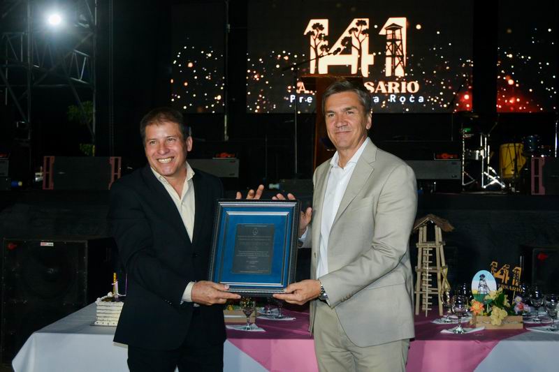 Zdero acompañó el 141° aniversario de Roca con obras y reconocimientos