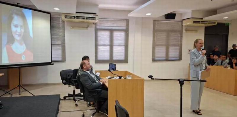 Comenzó el juicio contra el joven que habría asesinado a su mamá