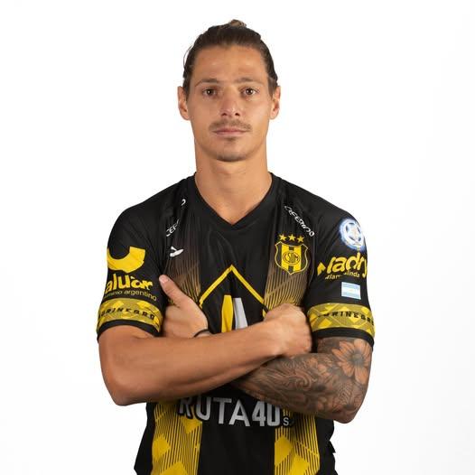 For Ever activo en el mercado: Lucas Pruzzo es el quinto refuerzo