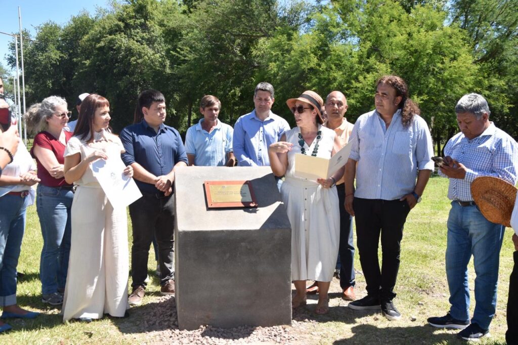 Analía Flores destacó el valor histórico del memorial de Napalpi tras su declaracion patrimonial