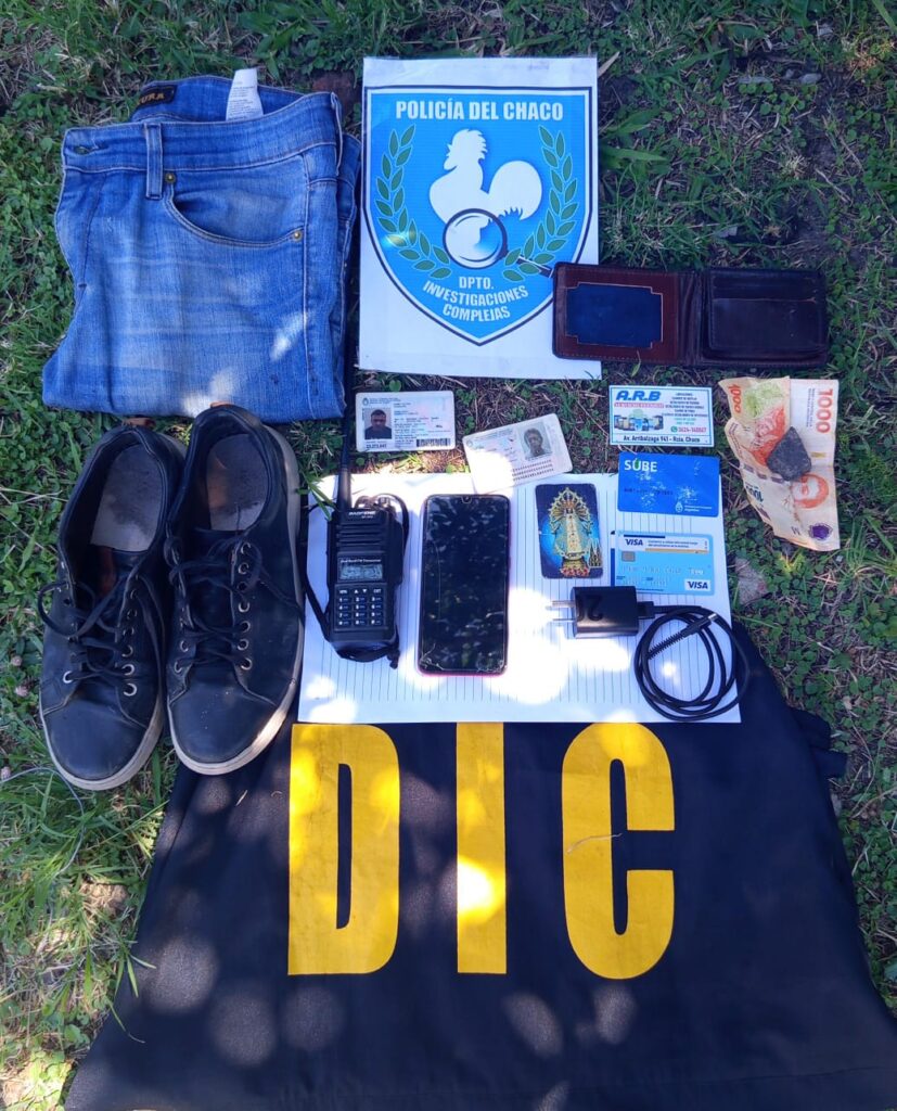 Médico bajó a la farmacia y delincuentes con inhibidores le saquearon el auto: un detenido