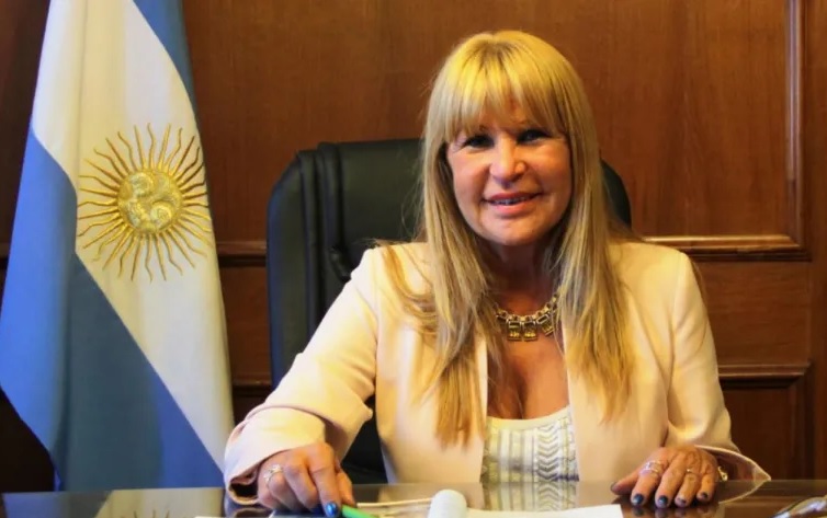 Aída Ayala: «La UCR está en uno de los momentos más difíciles de su historia»