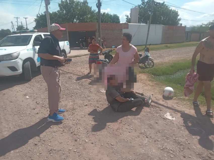 Tres heridos graves tras choque de motos en el barrio Villa Don Andrés