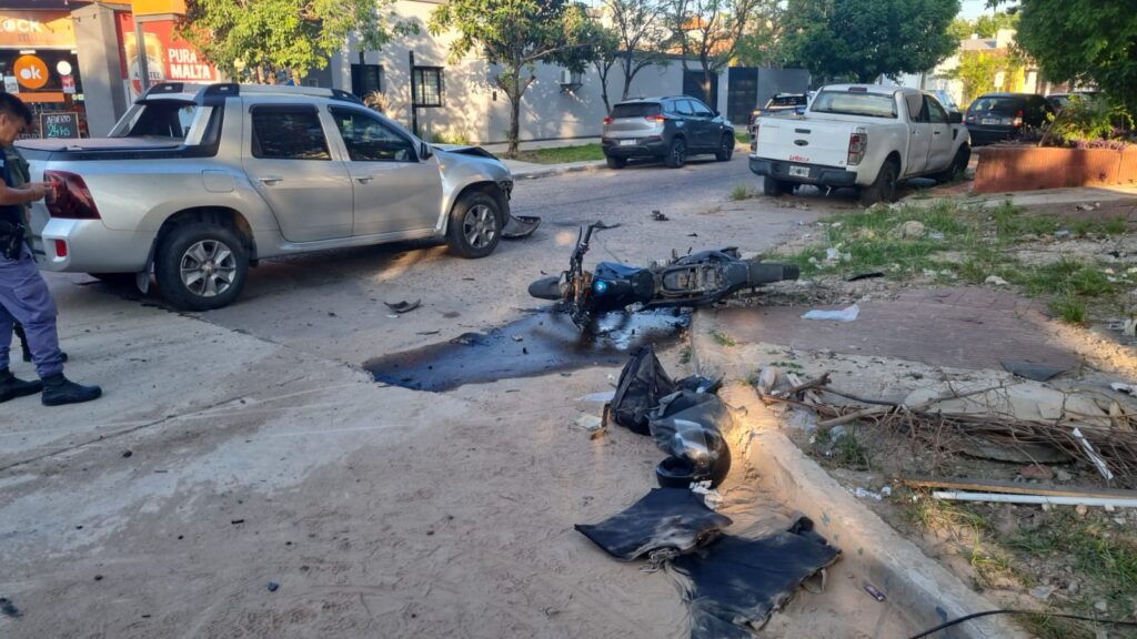 Resistencia: choque entre un penitenciario y un gendarme dejó un herido