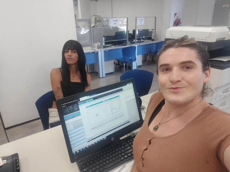 Trabajadora trans despedida del Renaper denunció persecución