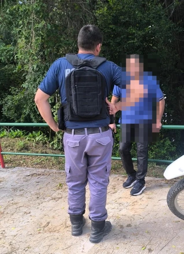 Isla del Cerrito: policías rescataron a un hombre que se arrojó al río