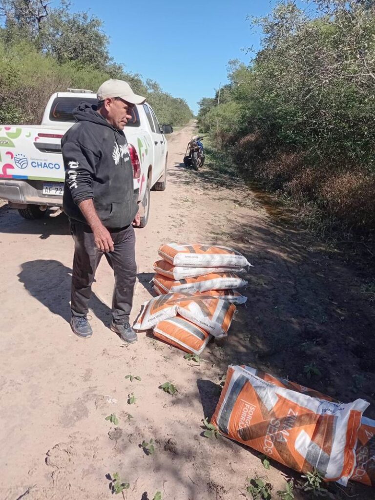 Progano lleva forraje y asistencia veterinaria a productores del Norte chaqueño