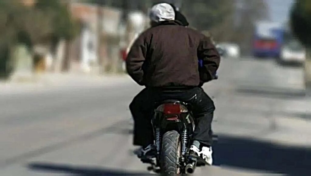 Sáenz Peña: a punta de pistola asaltaron a un delivery y le robaron hasta la comida