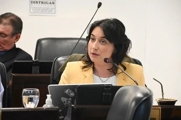 Gyoker amenazó a Pía Cavana con «armar causas» y romper acuerdos legislativos