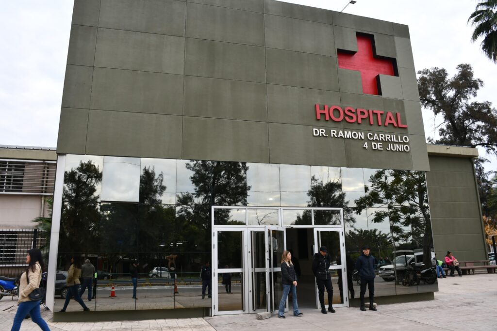 Se lastimó la pierna con un hierro, la «médica trucha» lo mandó a la casa y se la amputaron