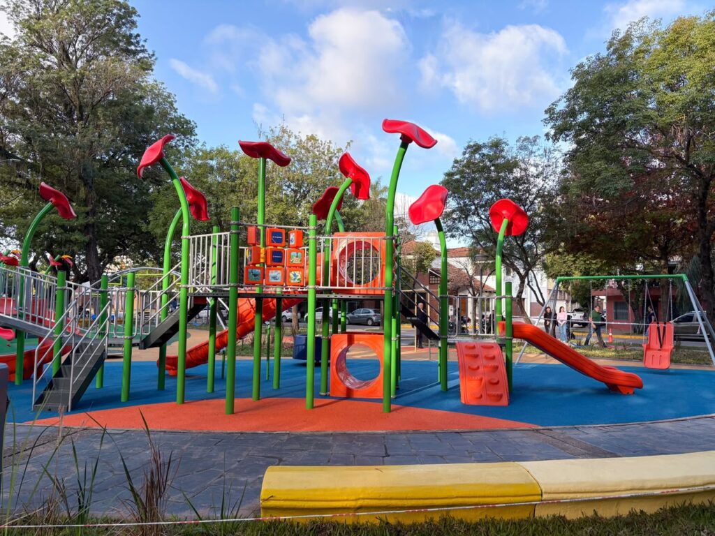 Resistencia: inauguraron la Plaza 12 Octubre