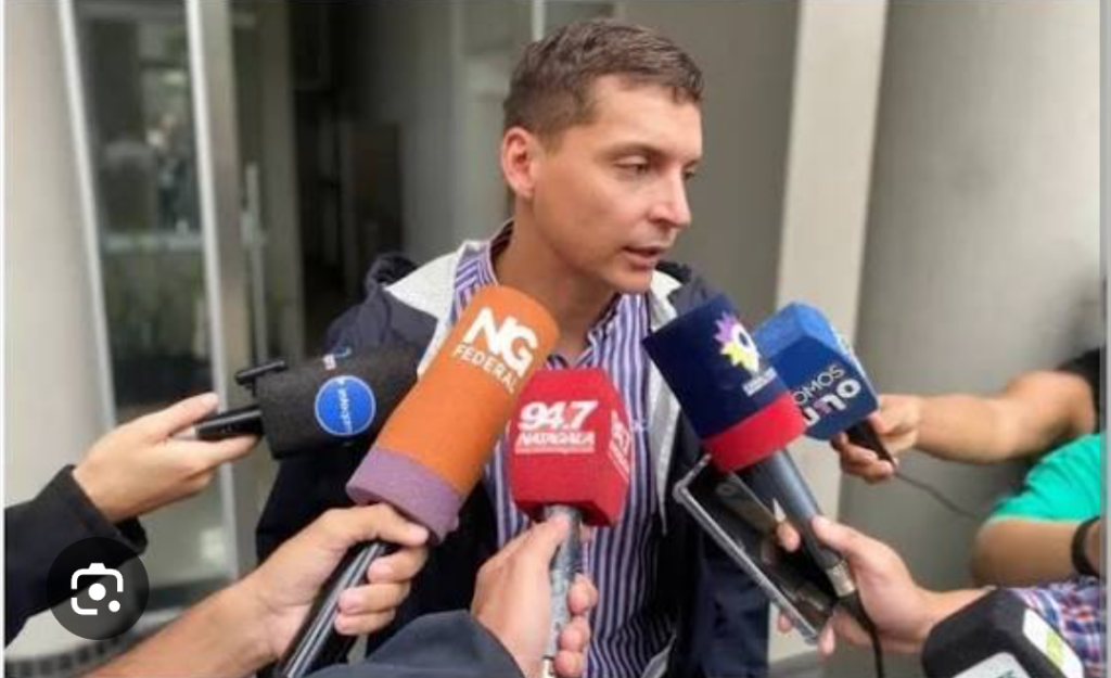 Finalmente detuvieron al abogado Juan Martín Varas por violar una restricción perimetral en una causa de violencia de género