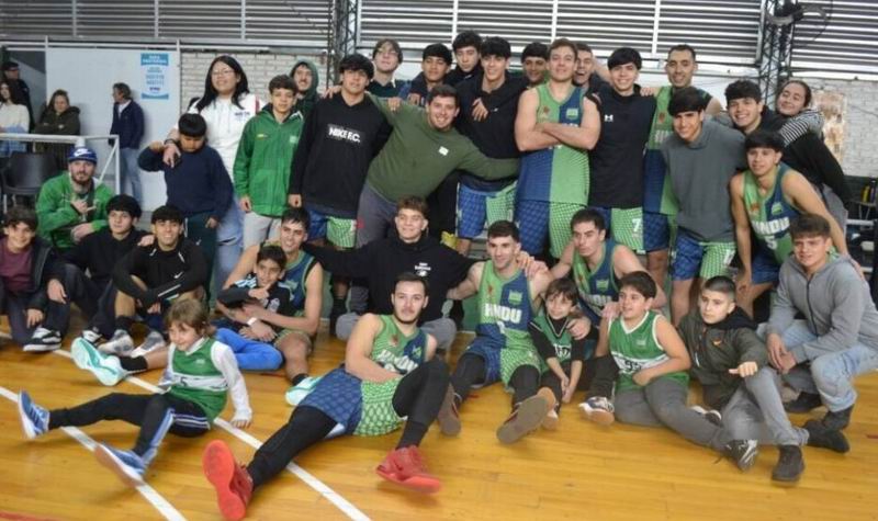 Hindú supo cerrar, avanzó de fase y espera por Talleres en la próxima