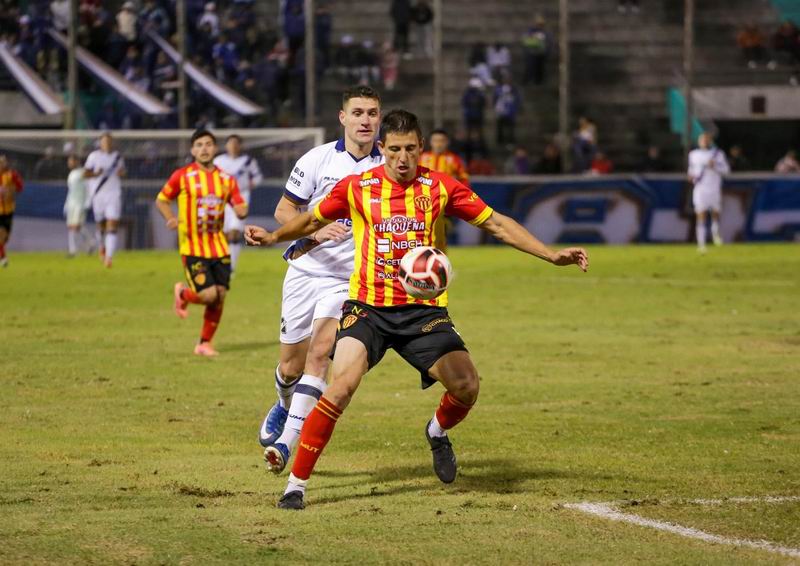 Sarmiento fue goleado en Formosa y quedó condenado a la Reválida“