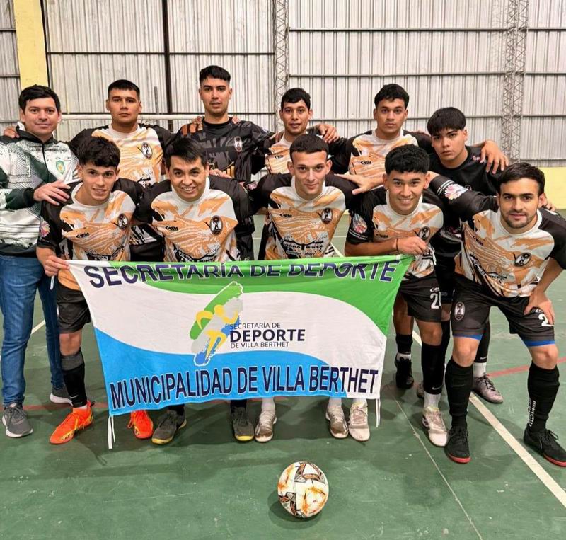 Villa Berthet vivió una gran jornada en el microestadio Del Diamante