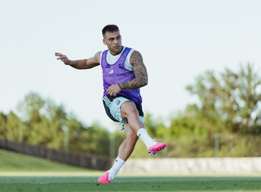 Las perlitas de la primera práctica de Argentina rumbo al Mundial 2026: la Scaloneta entre algodones