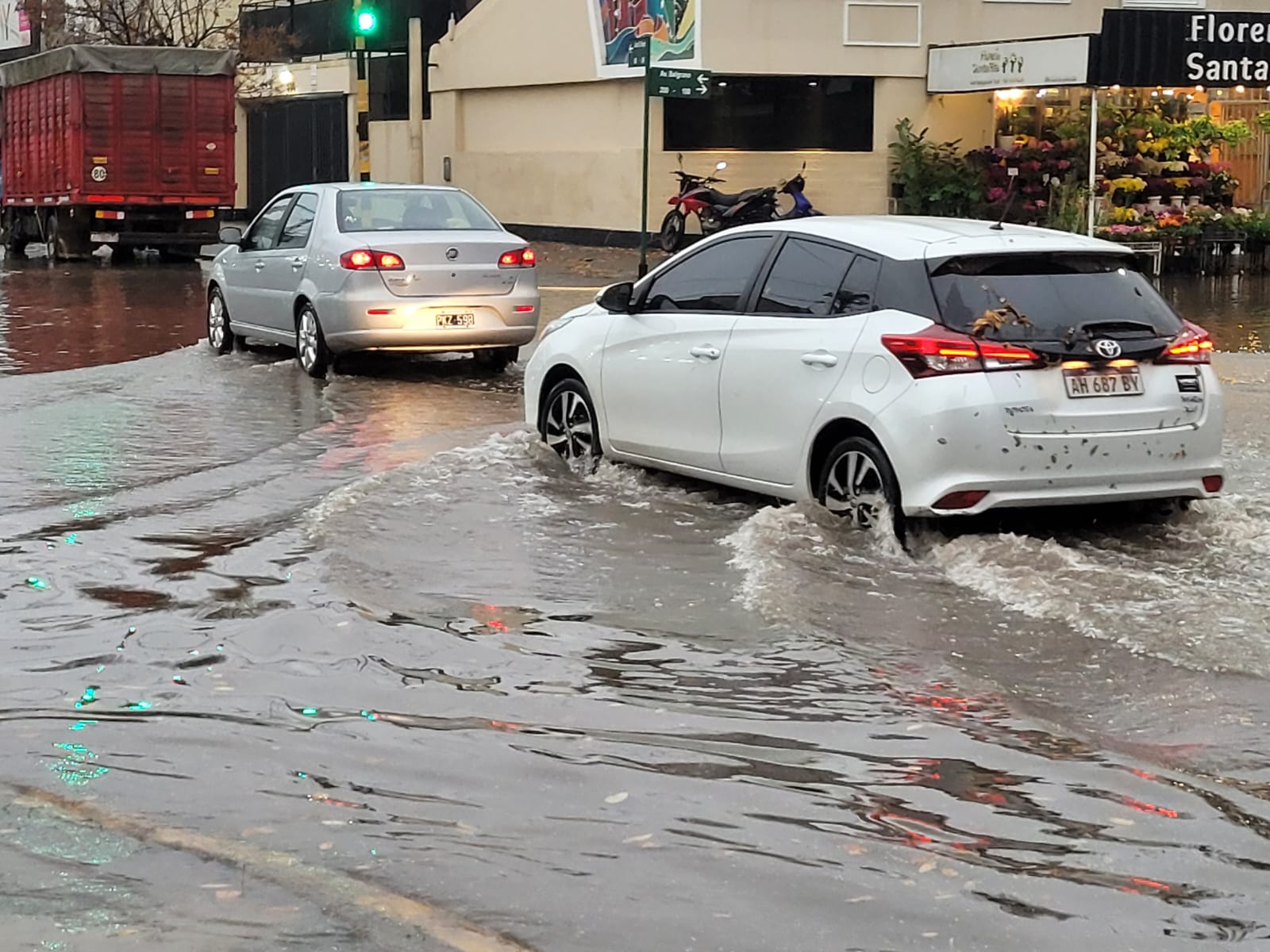 Alerta por tormentas en Resistencia: prevén lluvias intensas, ráfagas de hasta 50 km/h y fuerte baja de temperatura