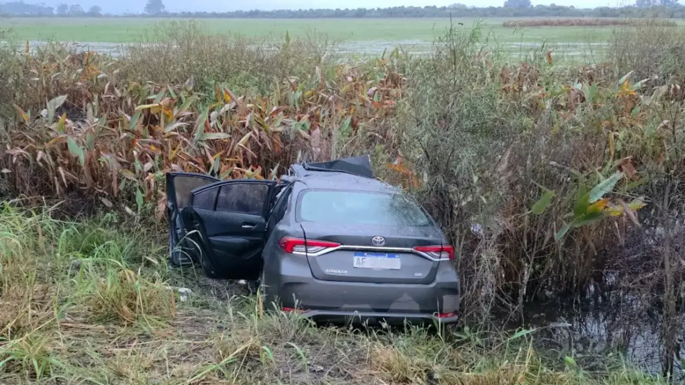 Chaqueños accidentados en Corrientes llevaban ocultos en el auto $183 millones: investigan el origen
