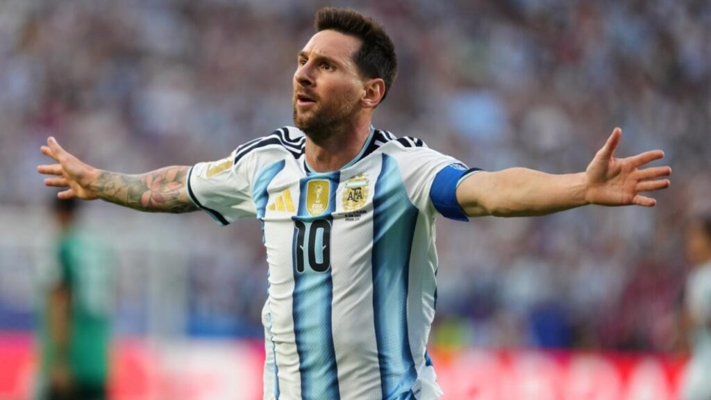 Con un gol histórico de Messi, Argentina supera a Austria