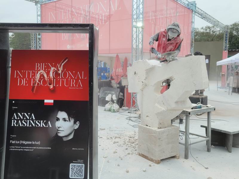 La Bienal entra en su jornada decisiva con la entrega de premios