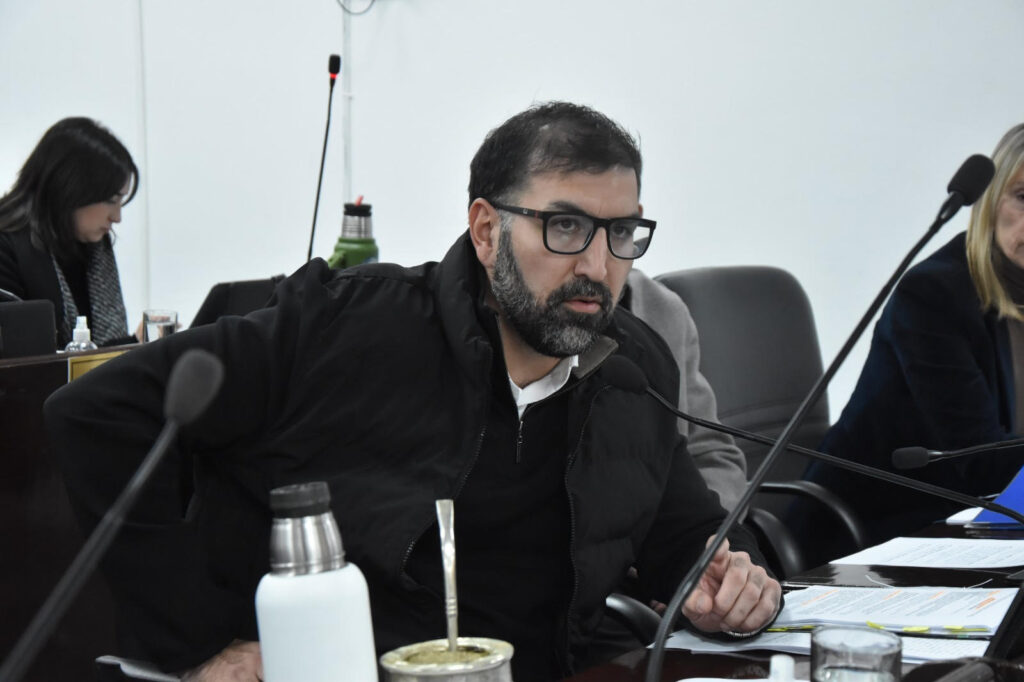 «La falta de agua es otra falla más de gestión del gobierno», aseguró Moser
